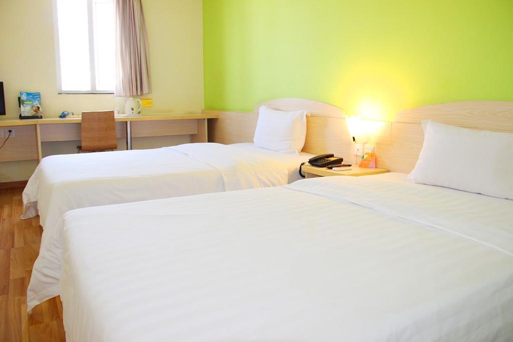 7Days Inn Foshan Dongfang Square Walmart エクステリア 写真