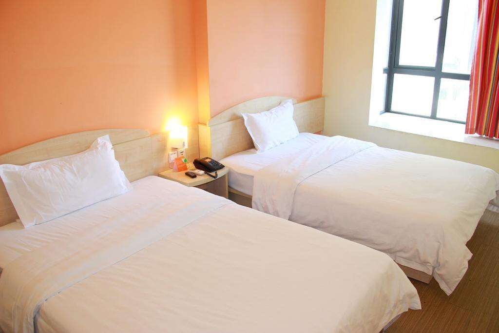 7Days Inn Foshan Dongfang Square Walmart エクステリア 写真