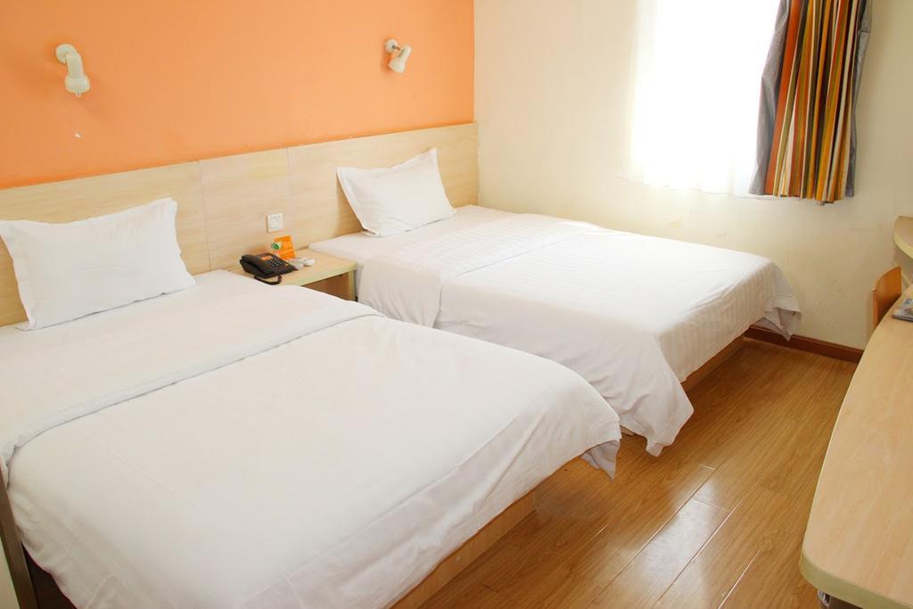 7Days Inn Foshan Dongfang Square Walmart エクステリア 写真