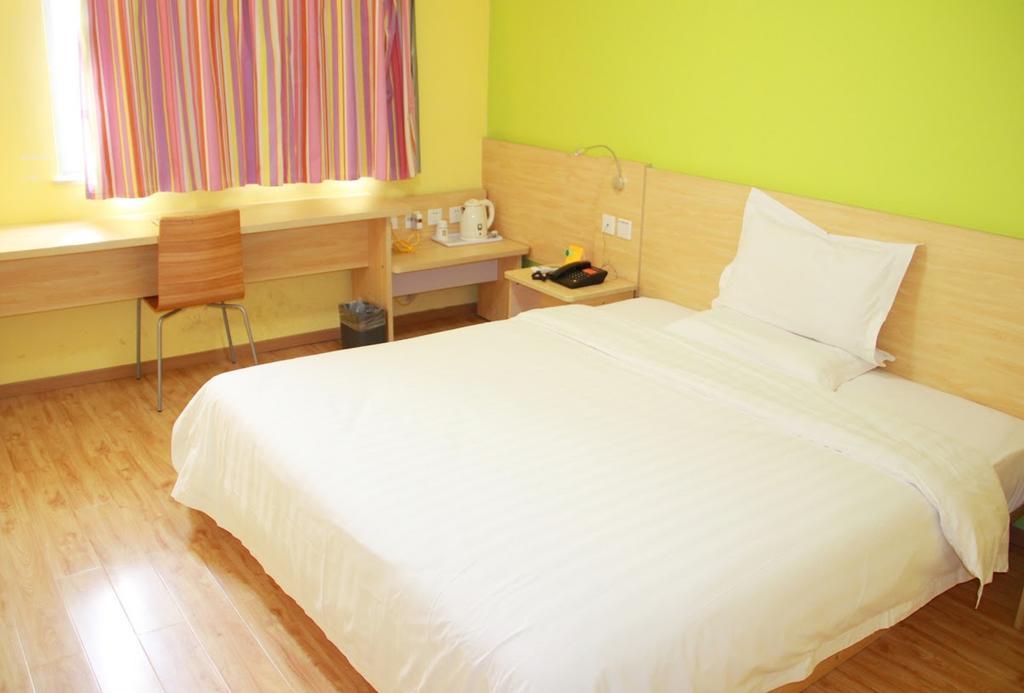 7Days Inn Foshan Dongfang Square Walmart エクステリア 写真